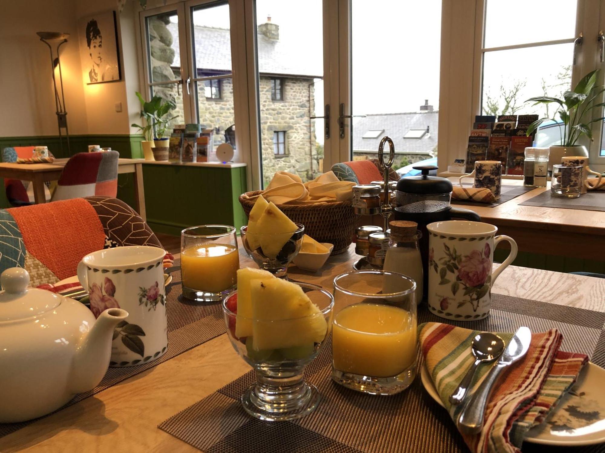 The Old Farmhouse B&B Dyffryn Ardudwy المظهر الخارجي الصورة